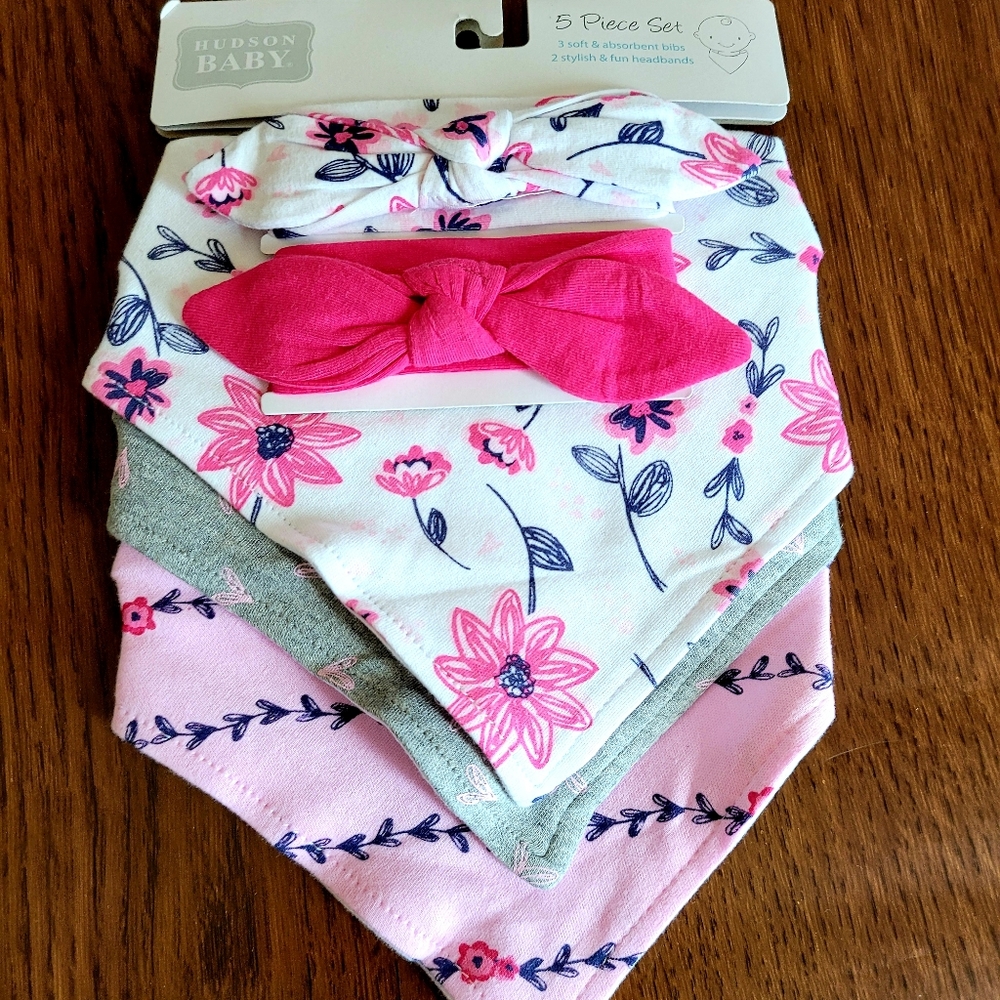 5 Piece bib and headband set